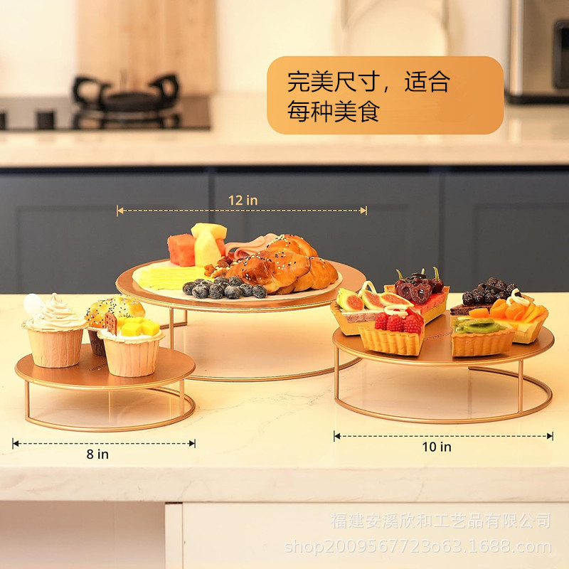 Mesa de postres de hierro forjado estilo europeo golden snack rack boda estante de pastel de fiesta de cumpleaños decoración de postres rack de tres piezas combinación