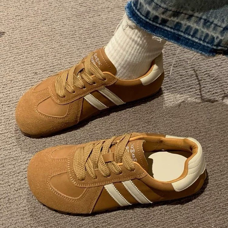 Ретро немецкая обувь 2024 новая весна лето плоское дно маленькие белые кроссовки повседневные аргандские туфли на шнуровке