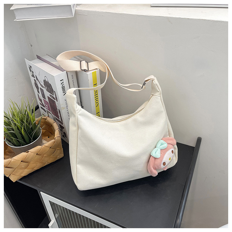 "2024 Autumn New Style Japanese sweet and fashionable single-shoulder bag, simple and cute crossbody bag, one-piece consignment. undefined