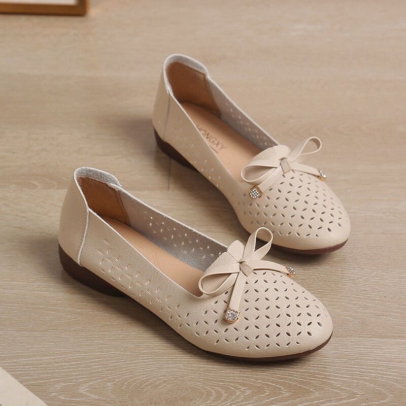 Jian Shi Stone Old Beijing Women's Shoes 2026 Summer Shallow Bowknot Clogs Versatile Casual Soft Sole Maternity Shoes Jian Shi Stone Old Beijing Women's Shoes 2026 Summer Shallow Bowknot Clogs Versatile Casual Soft Sole Maternity Shoes