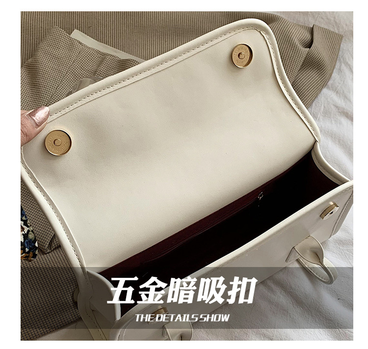 Fashion Textured One-shoulder Underarm Bag Large-capacity Tote Bag display picture 25