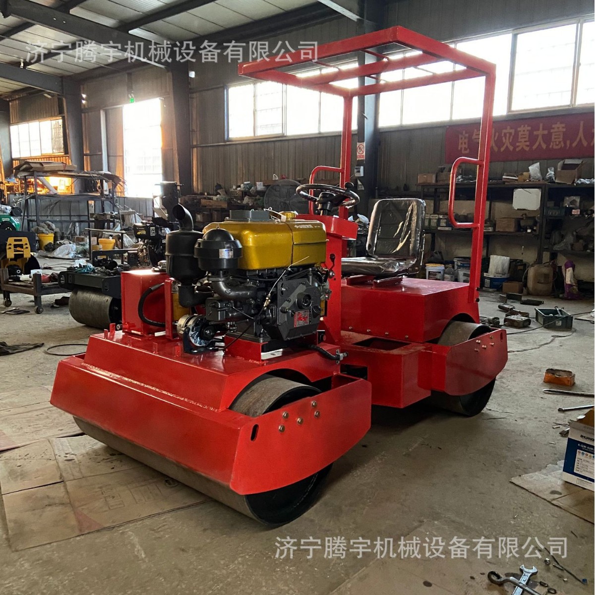 座驾式双钢轮柴油振动压路机850型出厂价大型座驾式压道机 单钢轮
