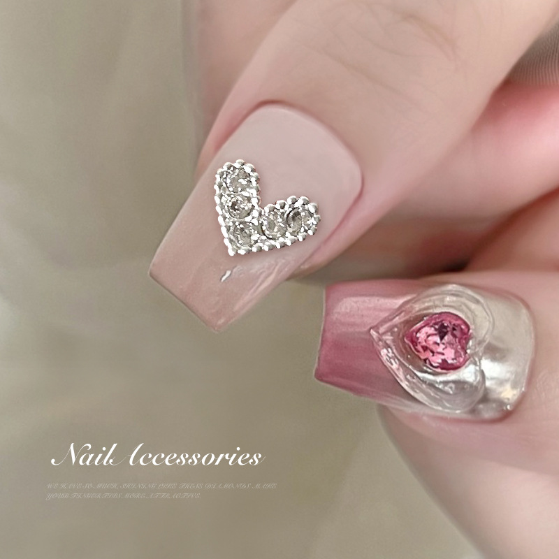 Celebridad en línea y2g Milenio chica caliente amor de uñas diamante perla joyería nail edge metal textura melocotón corazón diamante aleación