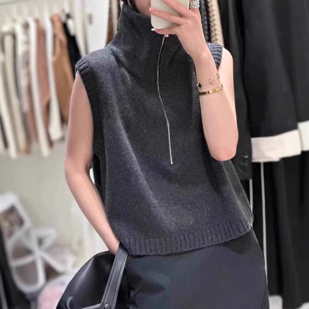 Повседневный универсальный вязаный жилет с высоким воротником и половиной молнии для женщин на осень и зиму, новый многослойный стильный утягивающий жилет без рукавов для женщин