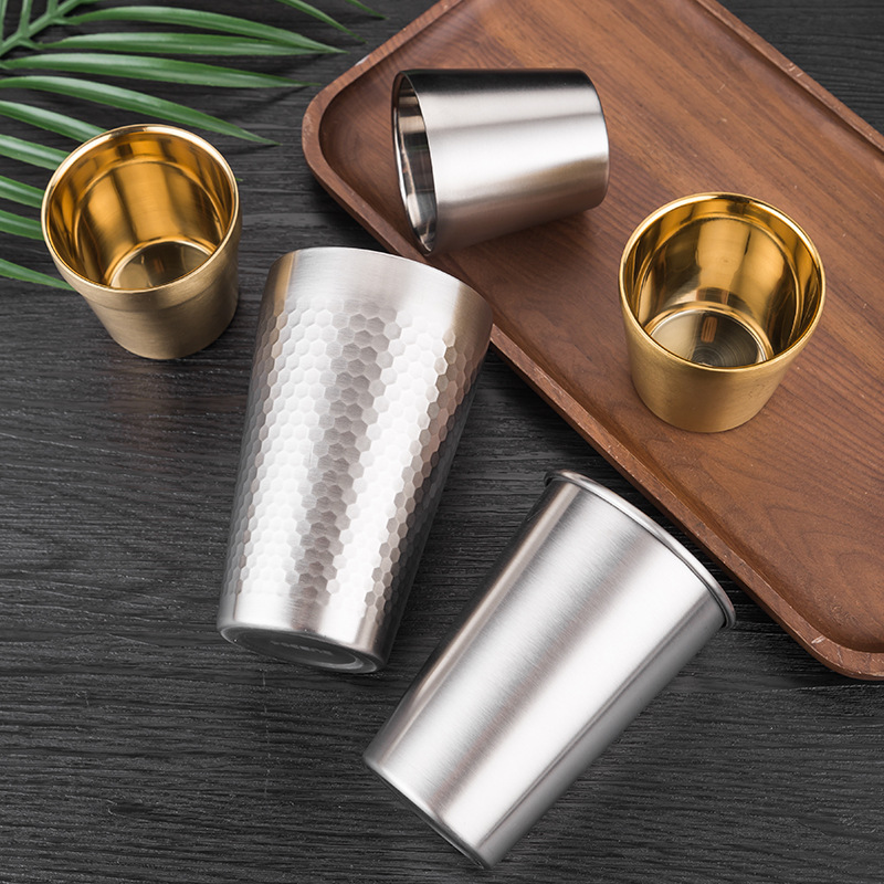 304 de acero inoxidable coreano martillado taza de cerveza de doble capa restaurante taza de té patrón de diamante dorado gárgaras boca recta taza de agua