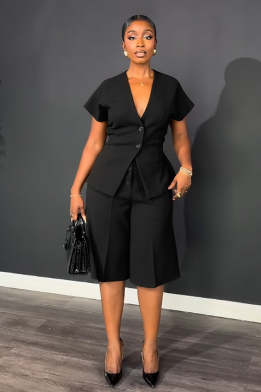 Elegant Office Two-Piece Set – Sleeveless Top & Tied Waist Shorts (Black/White/Green, S-2XL)​_ecoleips.com