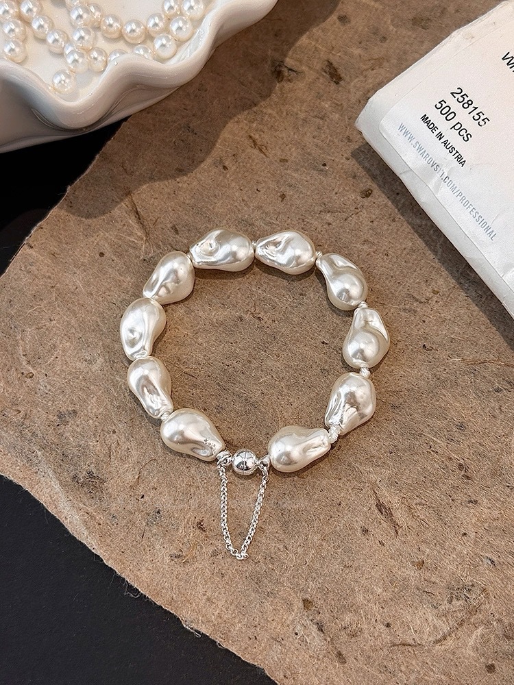 Shijia Baroque Pearl Bracelet For Women, Niche Light Luxury Fashion Anti-Lost Chain With Magnetic Clasp,_voghion.com