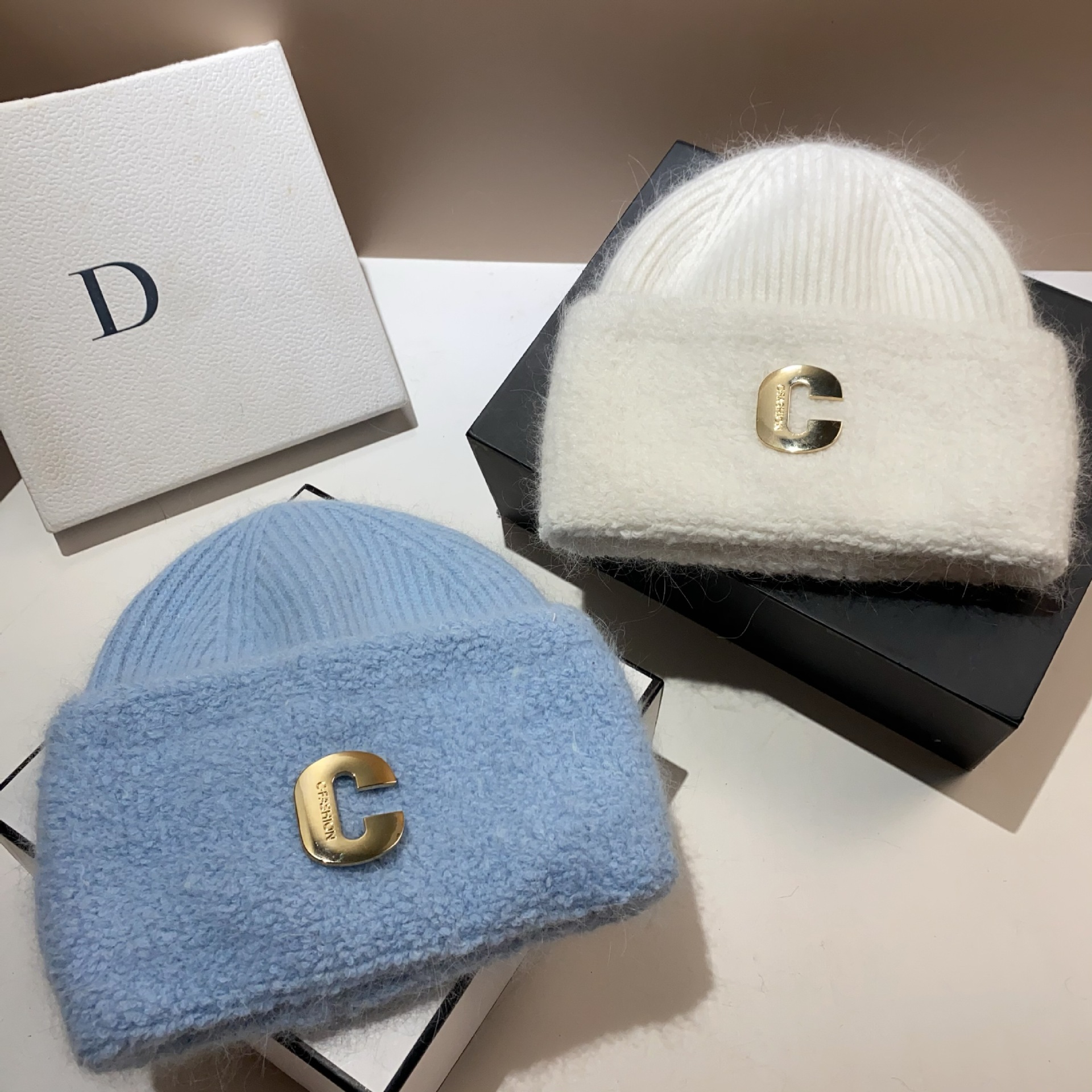 Originelles Design, neue, vergrößerte, verdickte Strickmütze aus Kaninchenhaar, C-Buchstabe, kalter Winter, warmer winddichter Gehörschutz im Freien_voghion.com