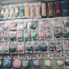 お風呂は大きいサイズを拭きます。独立して家庭用スポンジを包装します。