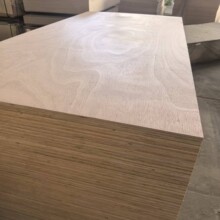 源头工厂18mm桃花芯面胶合板多层板实木木板48尺家具板材全屋定制