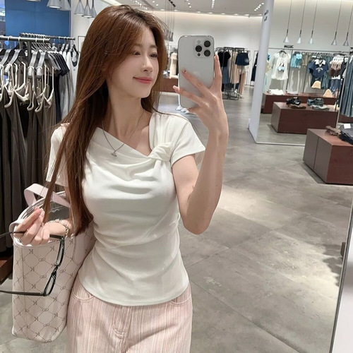 Irregular Knot Short-Sleeve Women's Summer 2025 Fitted Slimming Crepe Top Elegant and Refined
