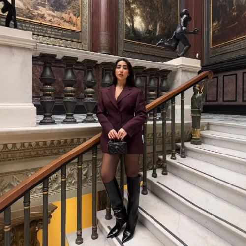 European and American 2025 Spring Suit Jacket and Skirt Set, Atmospheric Commute V-Neck Single-Breasted Jacket