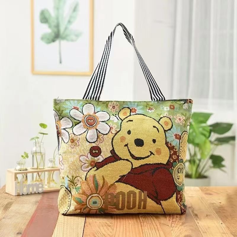 ミッキーマウスの維尼熊刺繍の商品ソースを代行します。|undefined