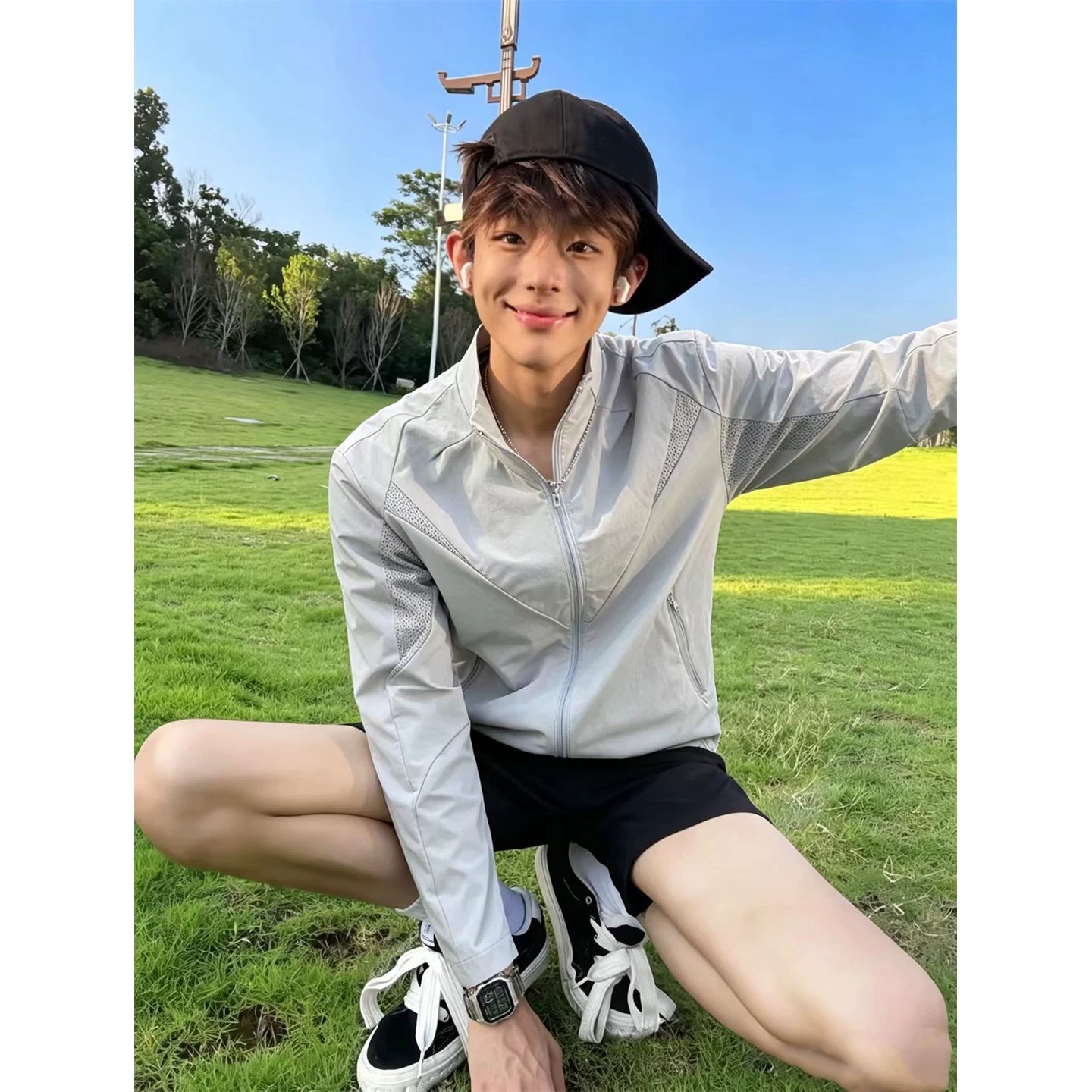 灰色户外冰丝防晒衣男夏季立领轻薄透气速干防晒服登山骑行服外套