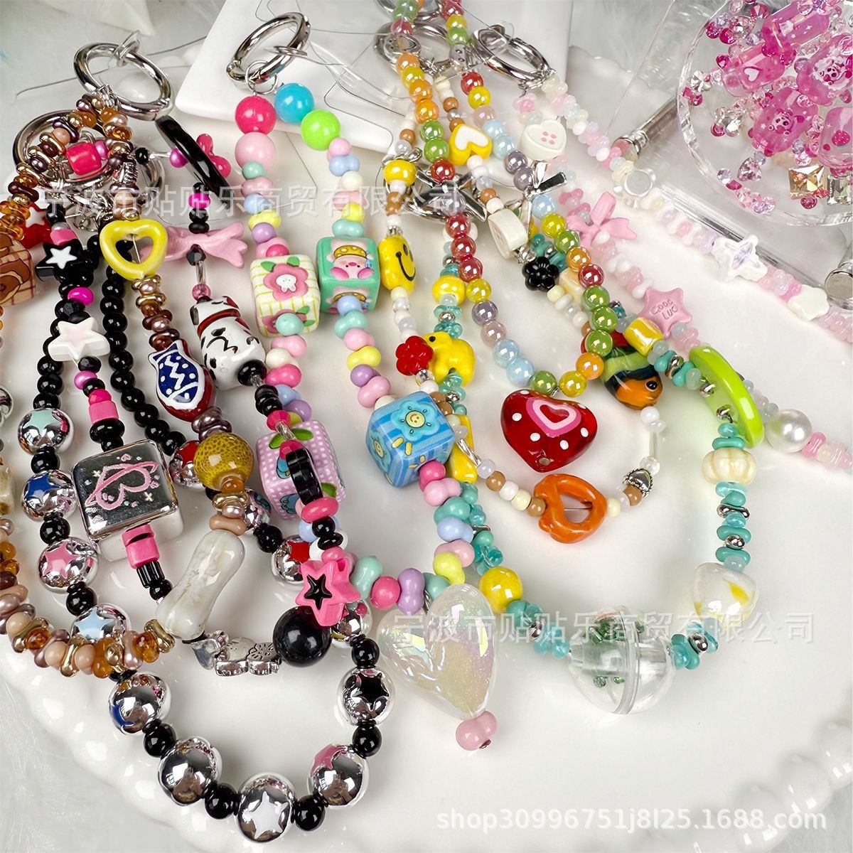 新款蝴蝶结猫头海蒂珠串珠手机链 ins风水晶彩绘珠手机挂绳女款