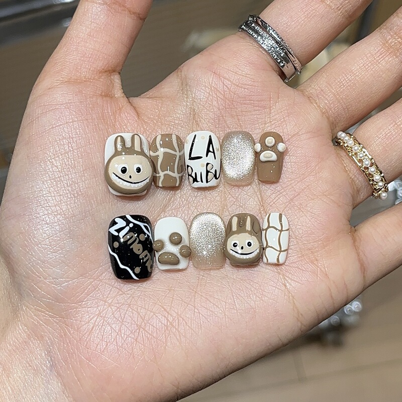 [Elf Bobo] Tao Xili Ins Stereo Cartoon Cute Bear Embossed Claw Graffiti Letters Wearable Nails