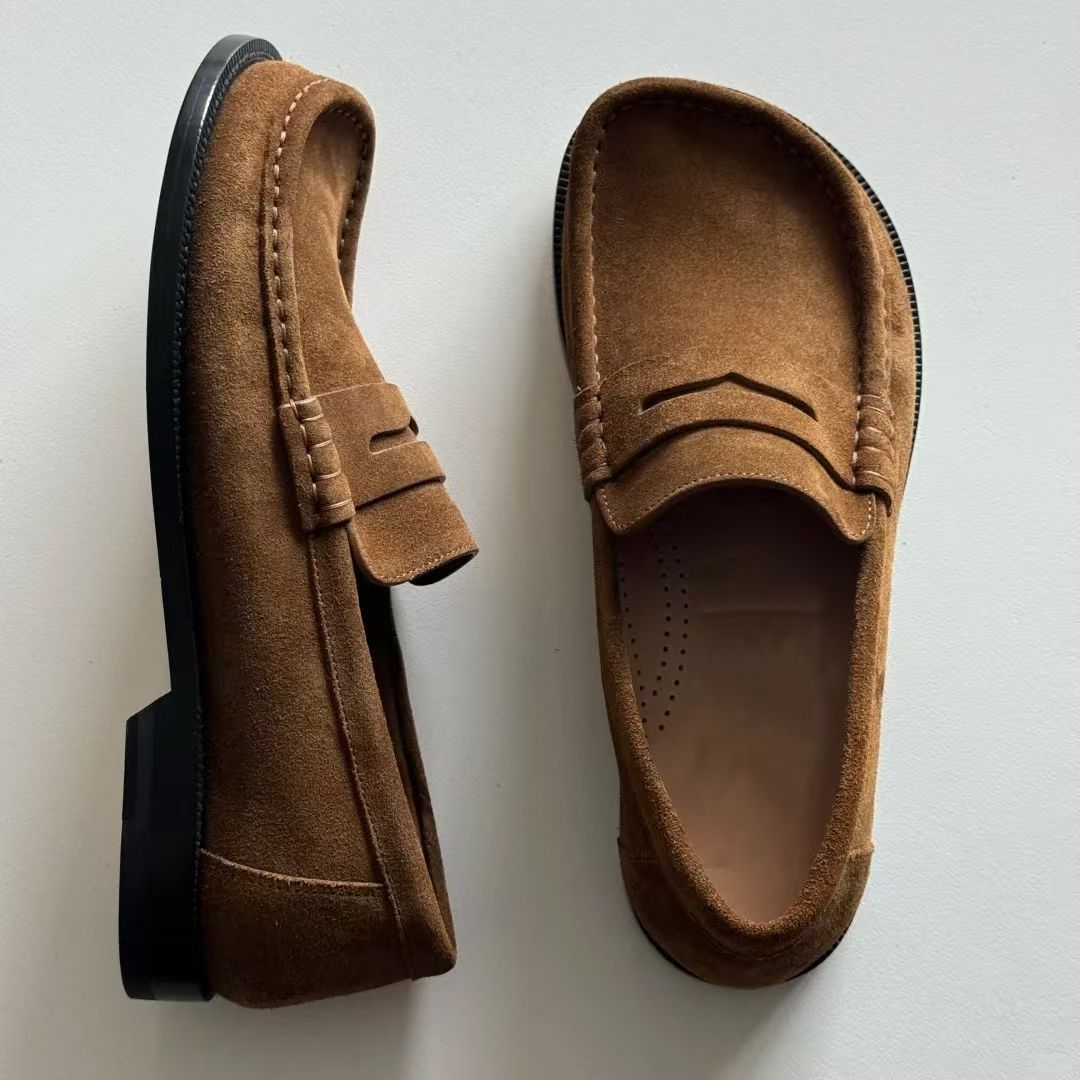 Marca de tendencia retro antiguo estilo de dinero cuadrado zapatos de Lefour retro veludo simple viaje ocio zapatos de cuero de hombre con cabeza inclinada