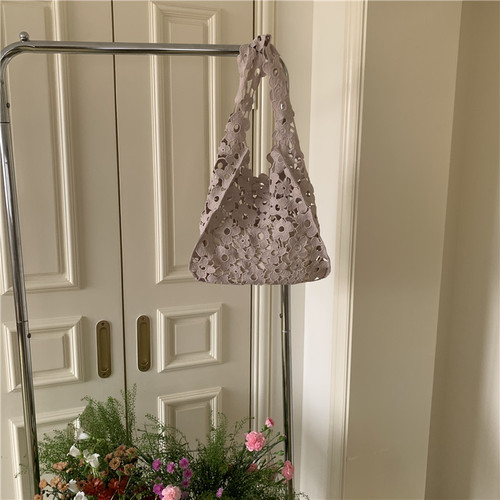 Korean style casual shoulder bucket bag lace mother-in-law bag crochet craft versatile temperament large capacity portable women's bag