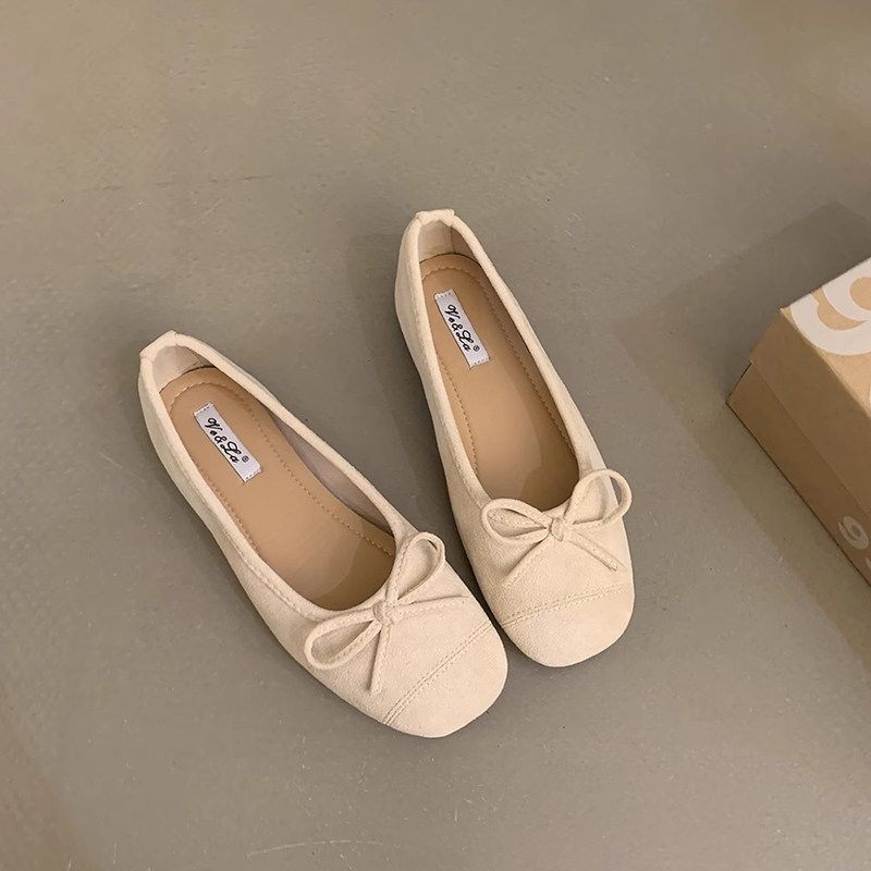 2026 primavera y verano nuevo fondo plano francés arco superficial moda vestido universal zapatos de mujer Mary Jane