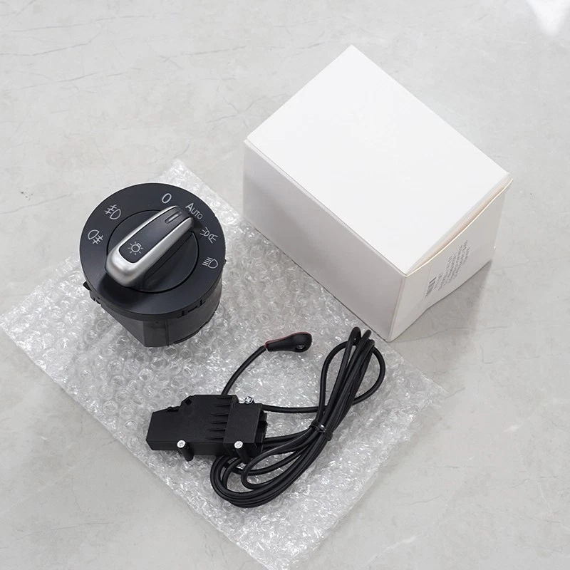 Suitable for Volkswagen Sagitar, Magotan, Golf, Brand New Automatic Headlight Switch 5Nd941431B with Tian Gao Module