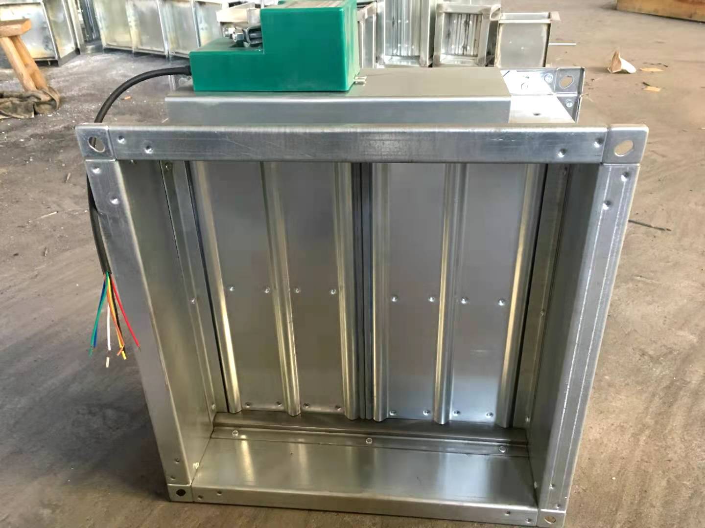 供应密闭式对开调节阀（T308-1）