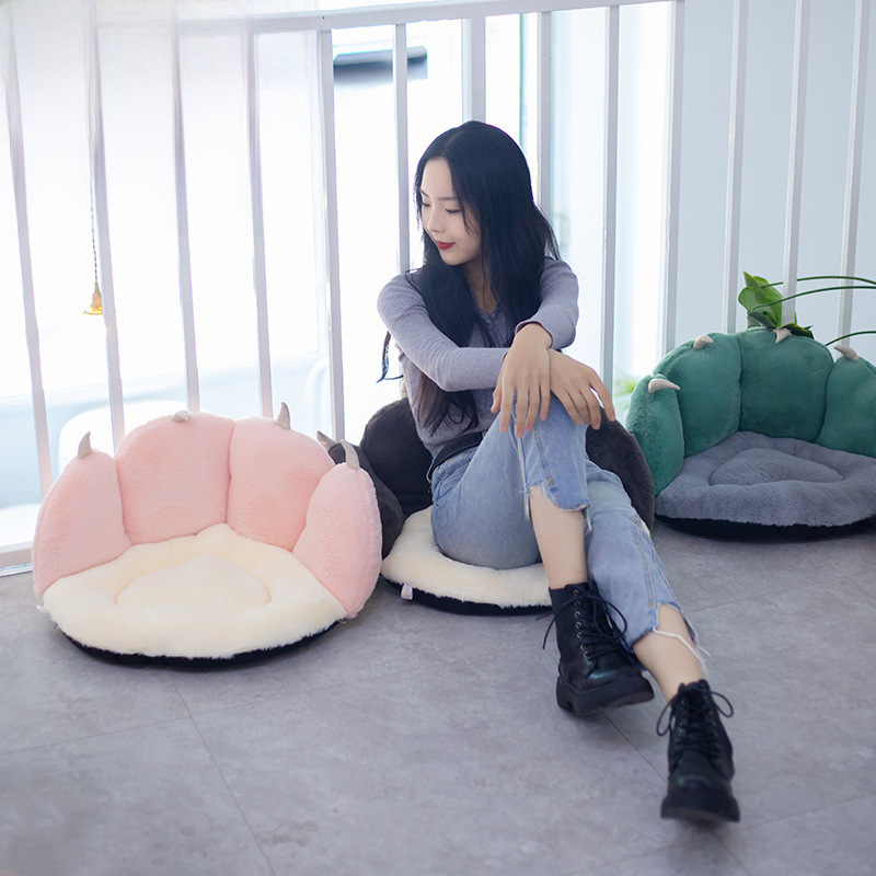 (2개) 시뮬레이션 고양이 발톱 봉제 쿠션 귀여운 곰 발톱 반 두꺼운 쿠션으로 둘러싸인 겨울 따뜻한 학생 의자 쿠션 도매