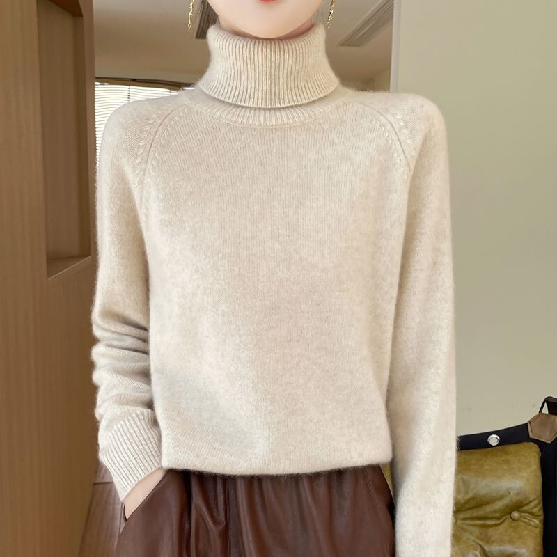 Thickened high-neck base layer for women, 2025 autumn/winter new style, loose fit, plus size, slimming, stylish, and features a turn-down collar knit sweater Thickened high-neck base layer for women, 2025 autumn/winter new style, loose fit, plus size, slimming, stylish, and features a turn-down collar knit sweater