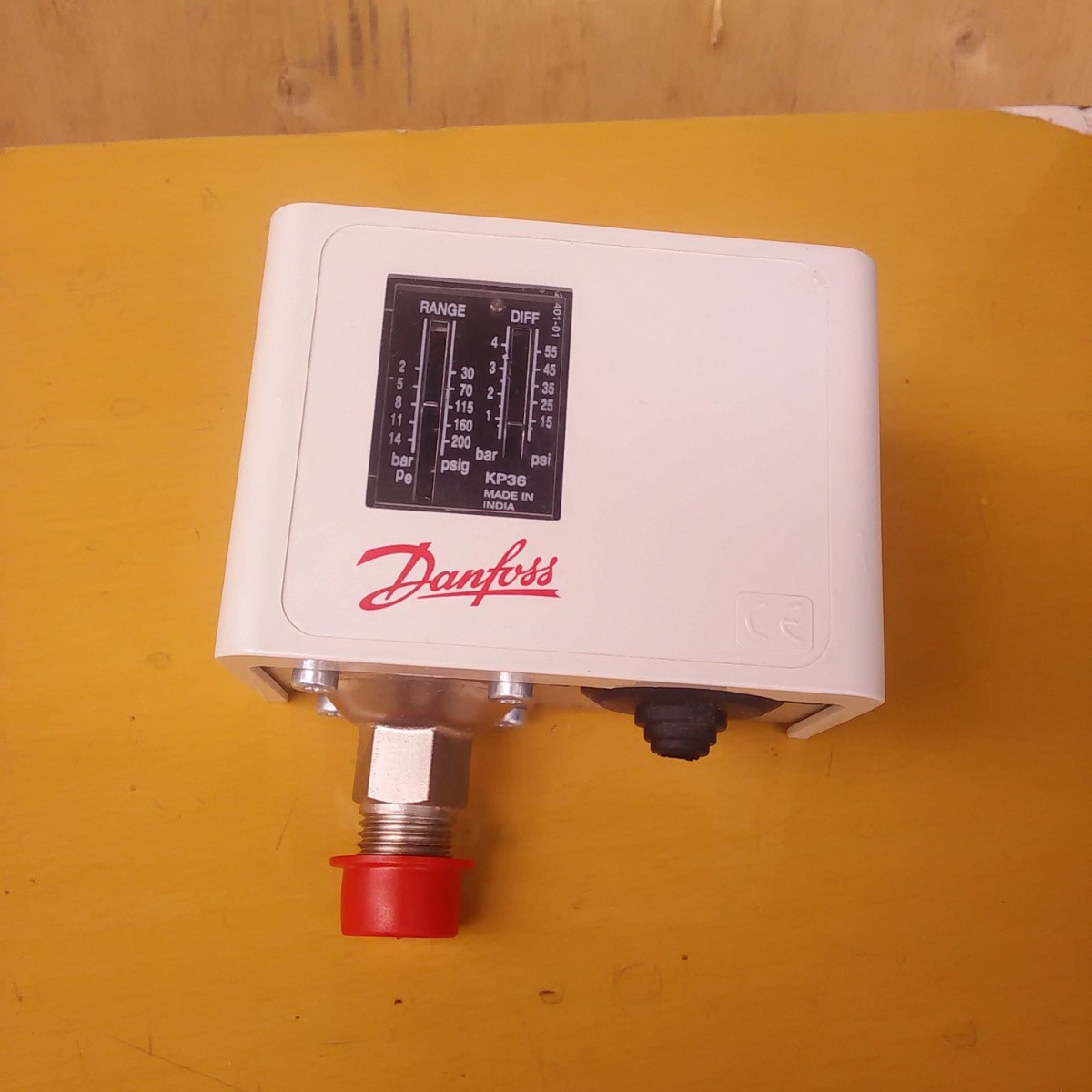 060-216166 KP37 DanfossKP36KP35KP37KP5 PUMA压力开关060-1108