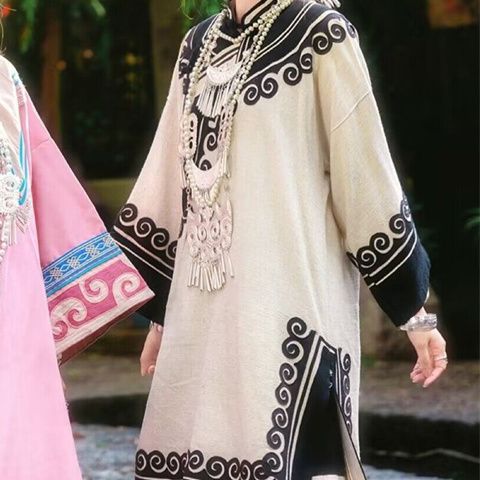 블랙 탑 + 스커트