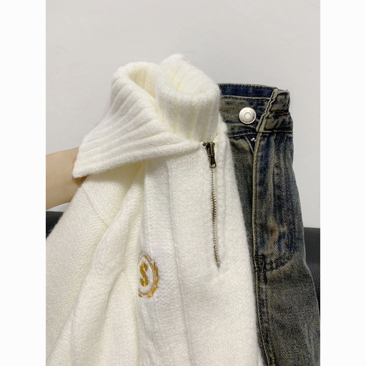 白色polo领套头毛衣女秋冬季外穿半拉链刺绣翻领针织衫美式学院风