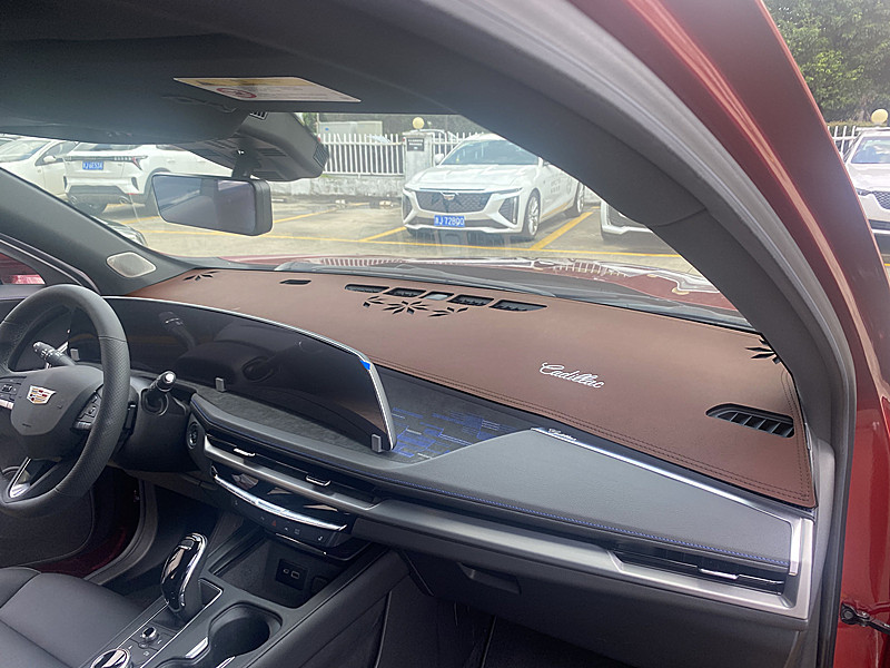 Suitable for Cadillac 23 New XT4 Instrument Center Console Sun Protection Suede Modified Decorative Light-proof Mat Supplies