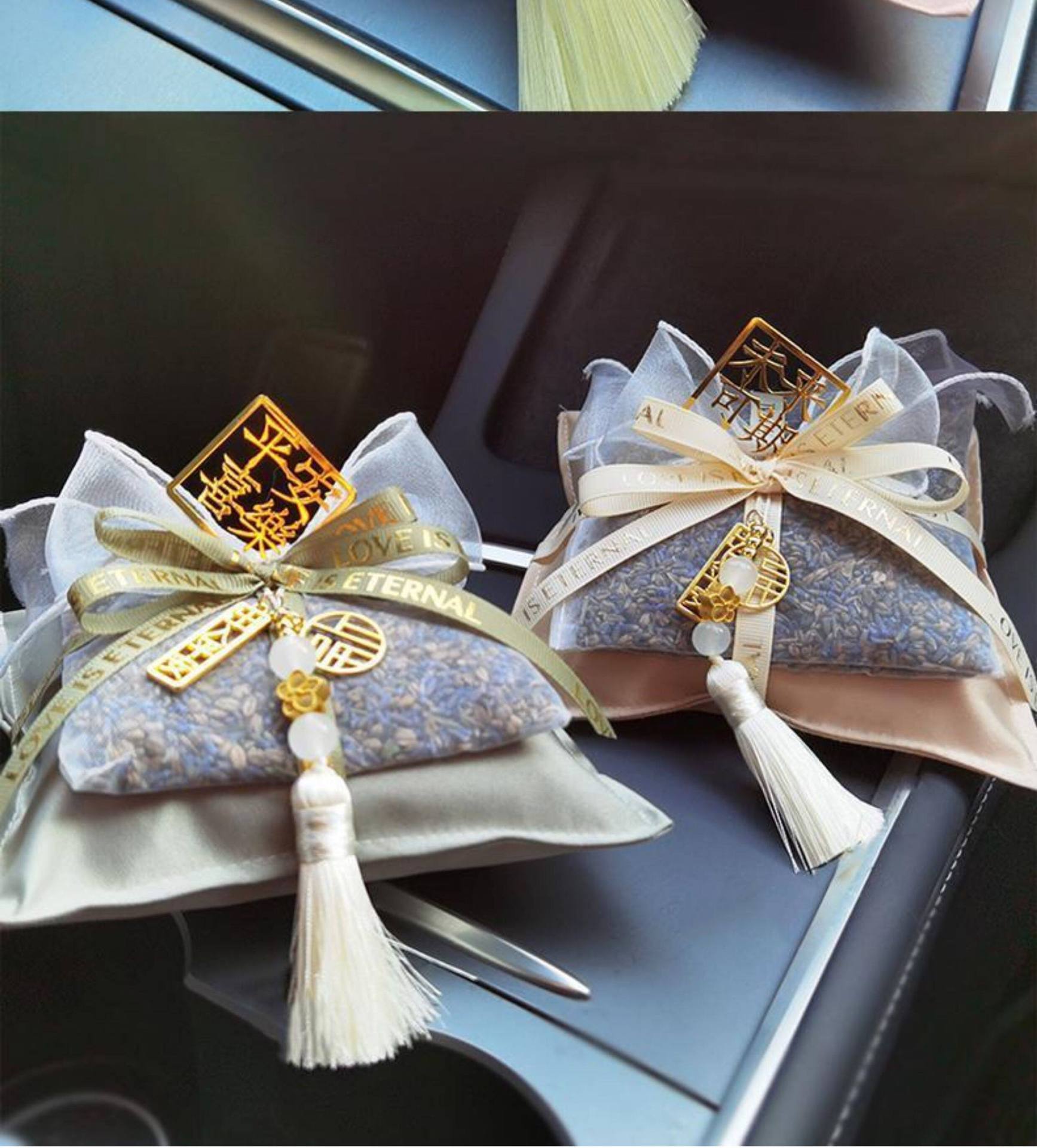 Bamboo Charcoal Bag with Dried Flower Fragrance, New Car Formaldehyde Removal, Odor Removal, Creative Goddess-Style Aromatherapy Car Decoration Ornament Carbon Bag