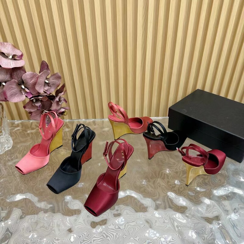 Guangzhou European and American 25 New Catwalk Shoes Patent Leather Glossy Fish Mouth Square Toe Cross Strap Stiletto High Heels Sandals for Women