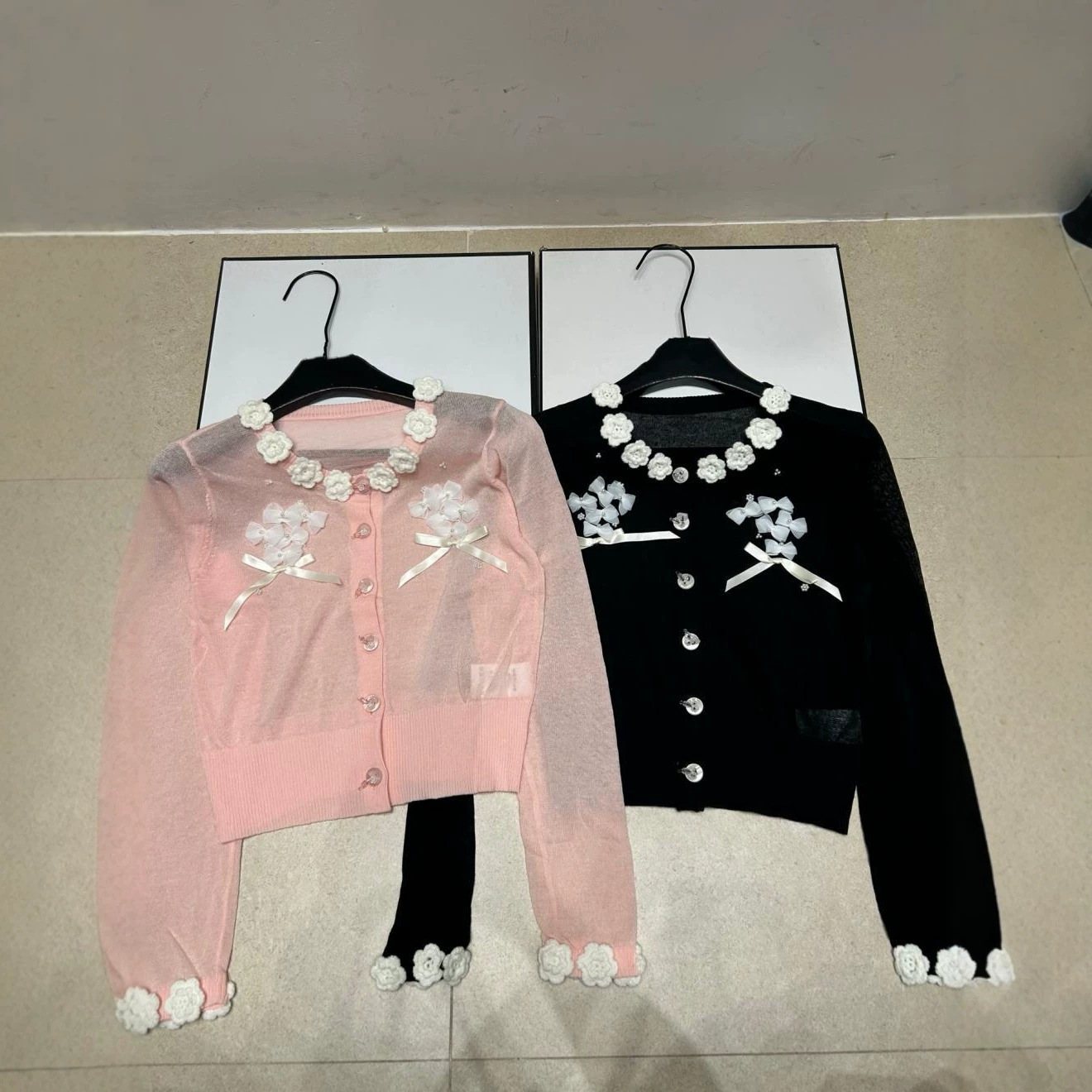 Trendy Brand Knitted Cardigan With Floral Bow, Long Sleeves, Thin, Loose Brand Logo And Versatile Women's Top, New Summer 2026_ecoleips.com
