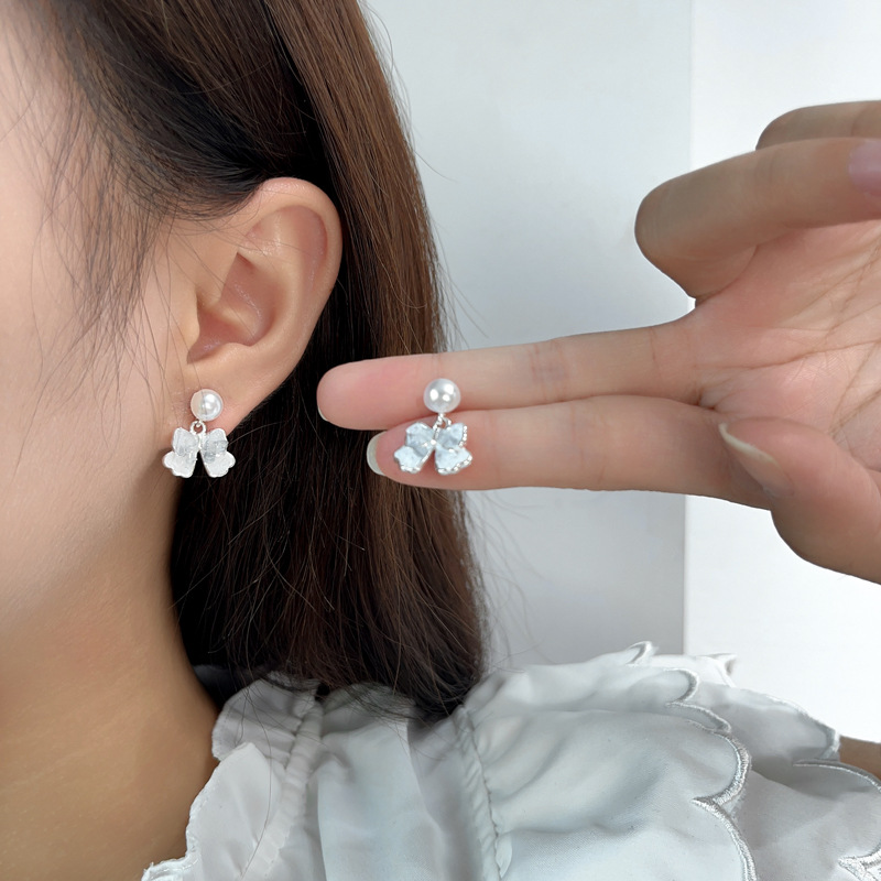 1 Pair Casual Sweet Butterfly Bow Knot Plating Inlay Alloy Artificial Crystal Pearl Drop Earrings display picture 1