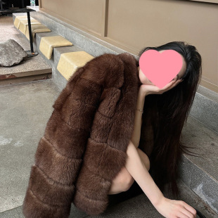 ����Ƥ��&ldquo;С���{&rdquo;�����к���ëƤ���������p��Ů�й���Ƥë����