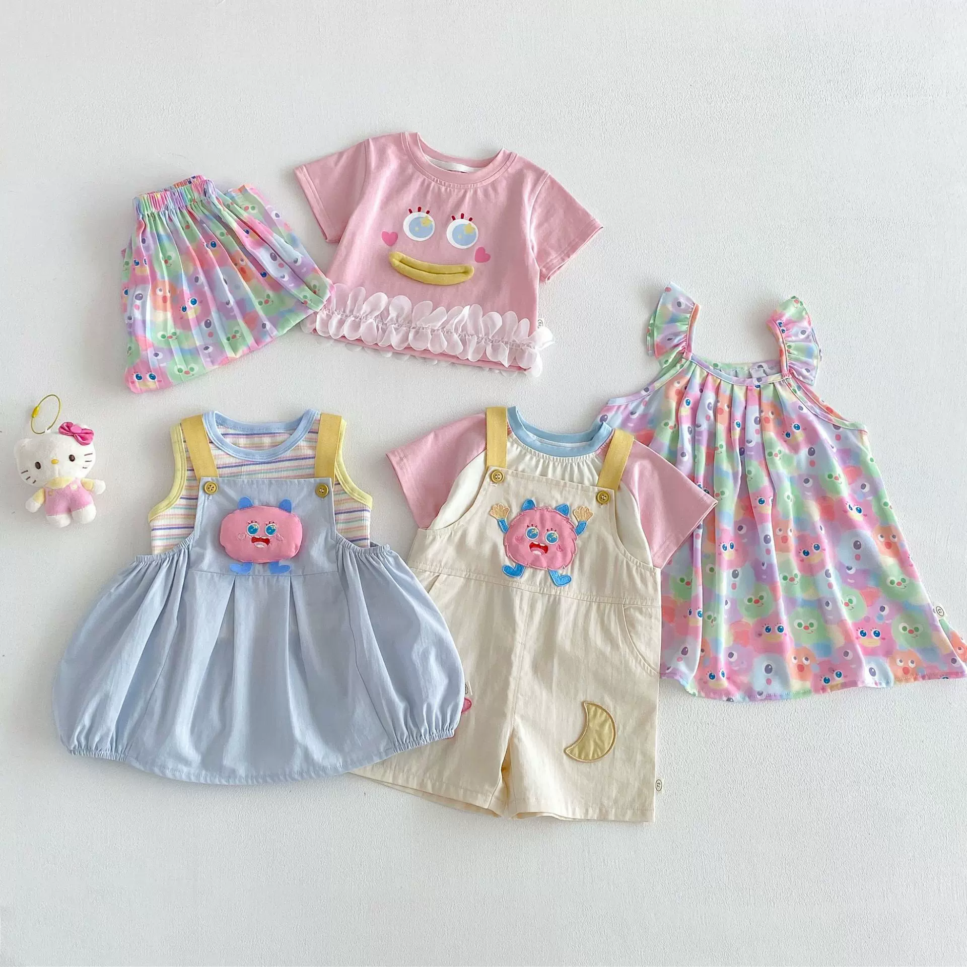 女童超萌吊带裙2026新款夏季宝宝韩版满印小怪兽连衣裙儿童裙子薄