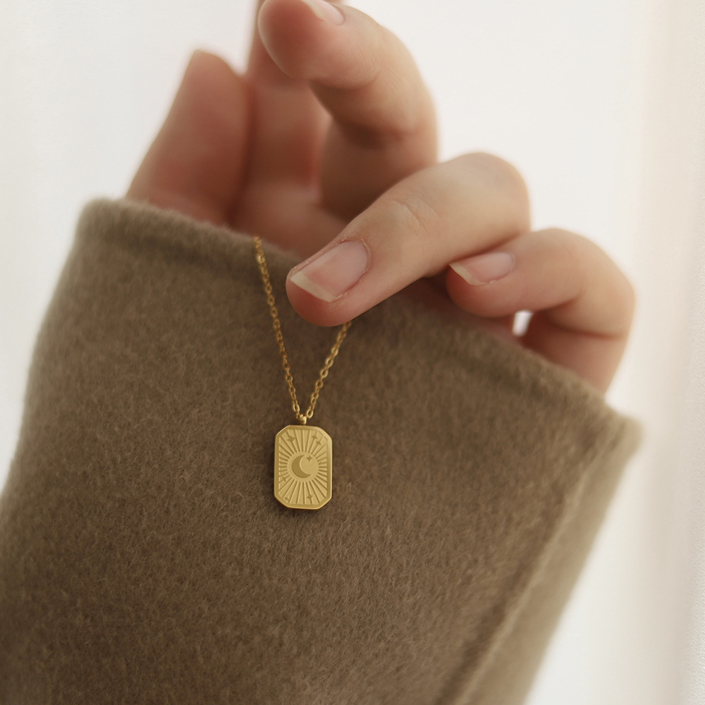 Star, Moon Pattern PVD Coated Real Gold Plated 18K Gold Star Moon 304 Stainless Steel Elegant Waterproof Non Tarnish 304 Stainless Steel Pendant Necklace