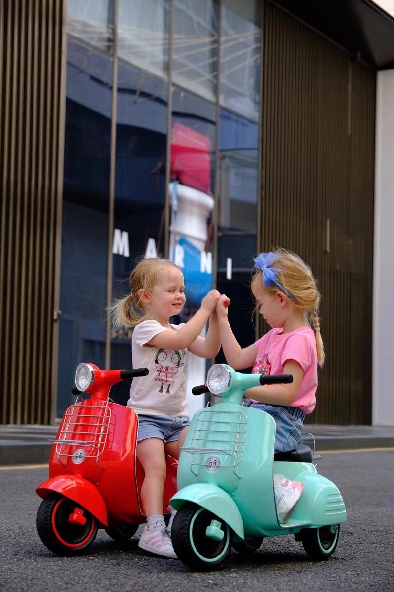 儿童电动摩托车