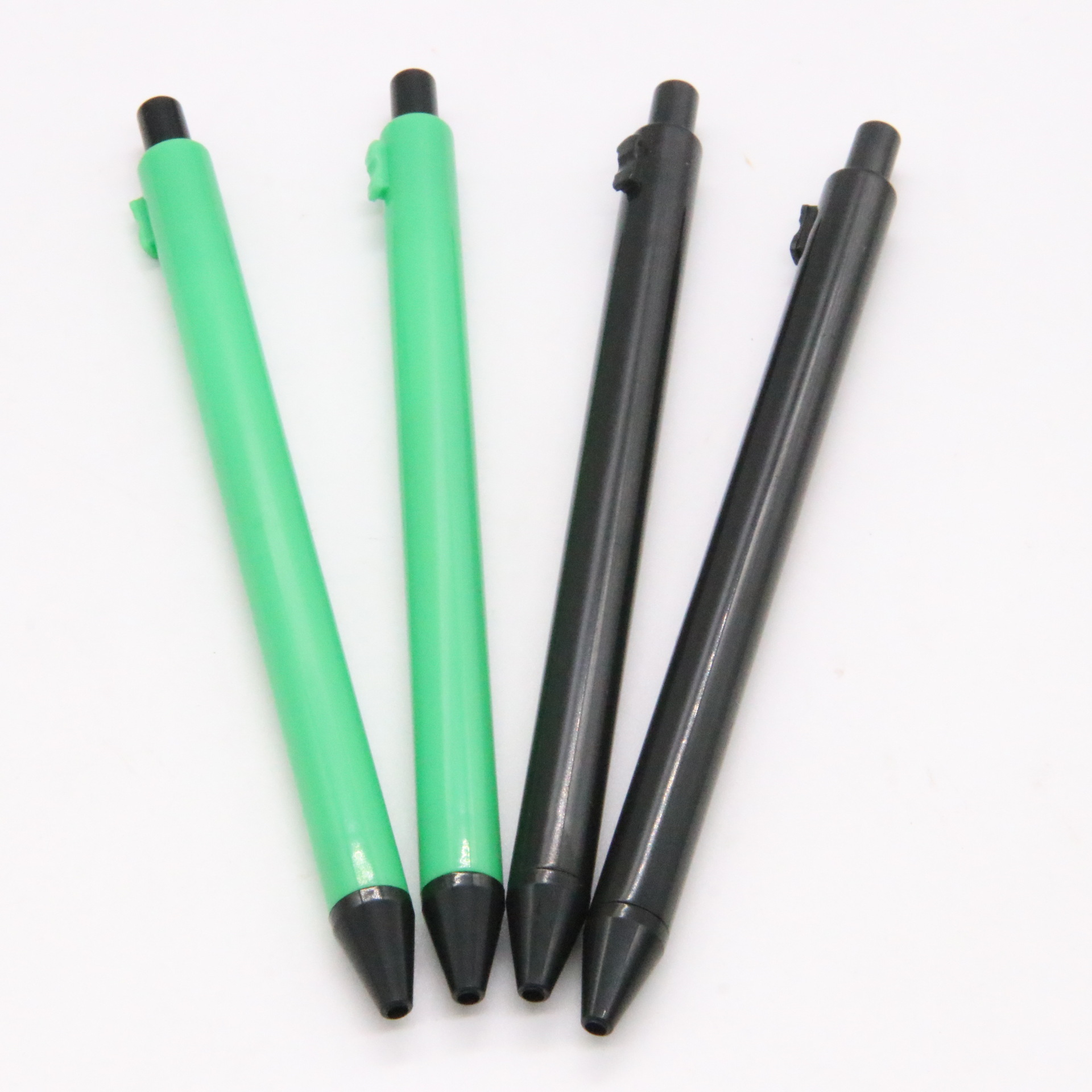 Plástico pluma bolígrafo prensa publicidad pluma láser logo en stock Prensa publicidad pluma de plástico