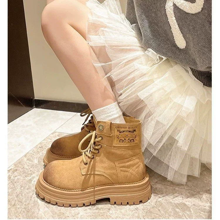 2024 осень-зима шнуровка с толстым дном сапоги моды ботинки в британском стиле Martin сапоги ревень сапоги на открытом воздухе сапоги женские сапоги