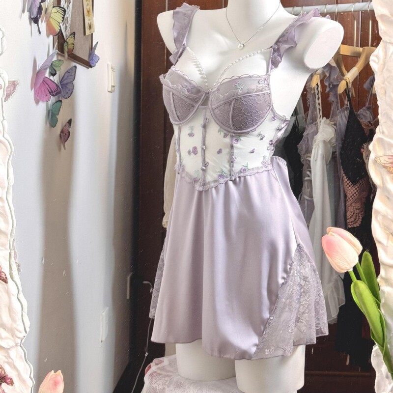 Lianchun Bird Fresh and Sweet Lace Nightgown, Hot and Sexy Backless Nightdress with Chest Pads, Pure Desire Style Women's Set Lianchun Bird Fresh and Sweet Lace Nightgown, Hot and Sexy Backless Nightdress with Chest Pads, Pure Desire Style Women's Set