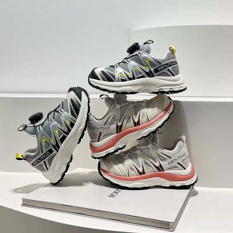 女童运动鞋秋新款男童户外登山鞋旋转扣休闲百搭宝宝儿童鞋