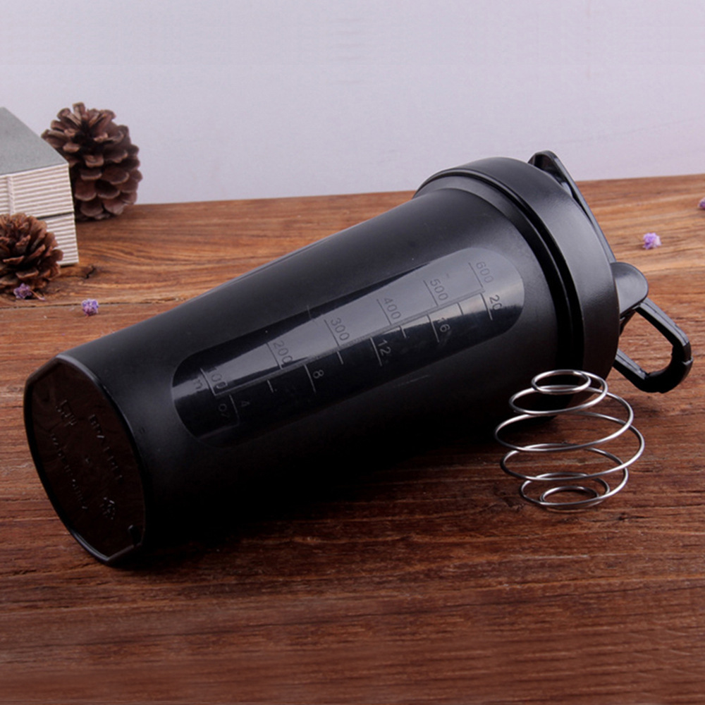 Internet-famous shaker cup, large-capacity plastic cup, fitness sports portable leak-proof mixing cup, customizable logo