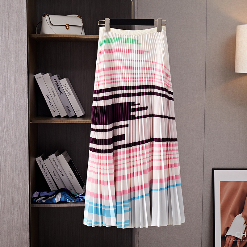 Pleated Skirt Set Image 6