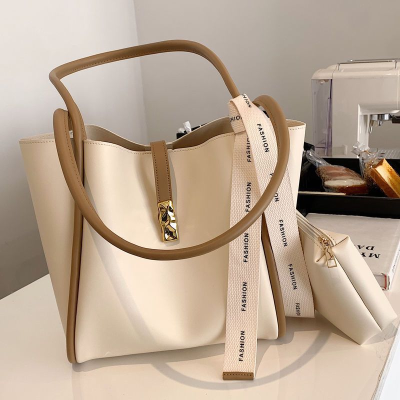 Commuting Tote Bag Large Capacity 2024 New Style Handbag Fashionable Commuting Shoulder Underarm Versatile Bucket Bag