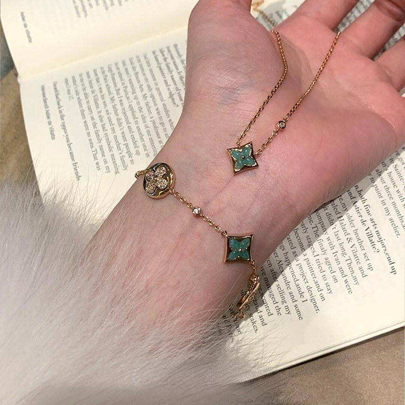 24K Real Gold Electroplated Zircon Flower Bracelet Retro Elegant Work Clothing Versatile Bracelet Accessible Luxury High-End Jewelry for Women