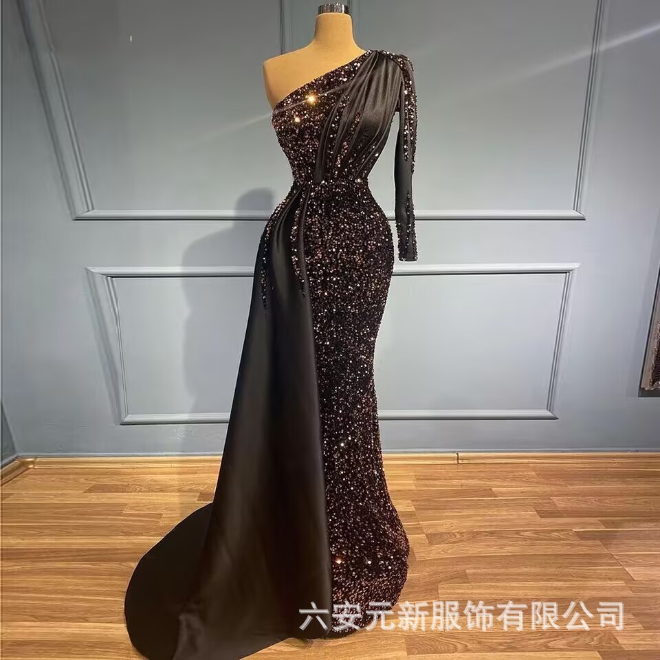 Europa y los Estados Unidos comercio exterior Amazon AliExpress Wish damas veludo largo un hombro de manga larga satén de cola de pescado vestido de boda