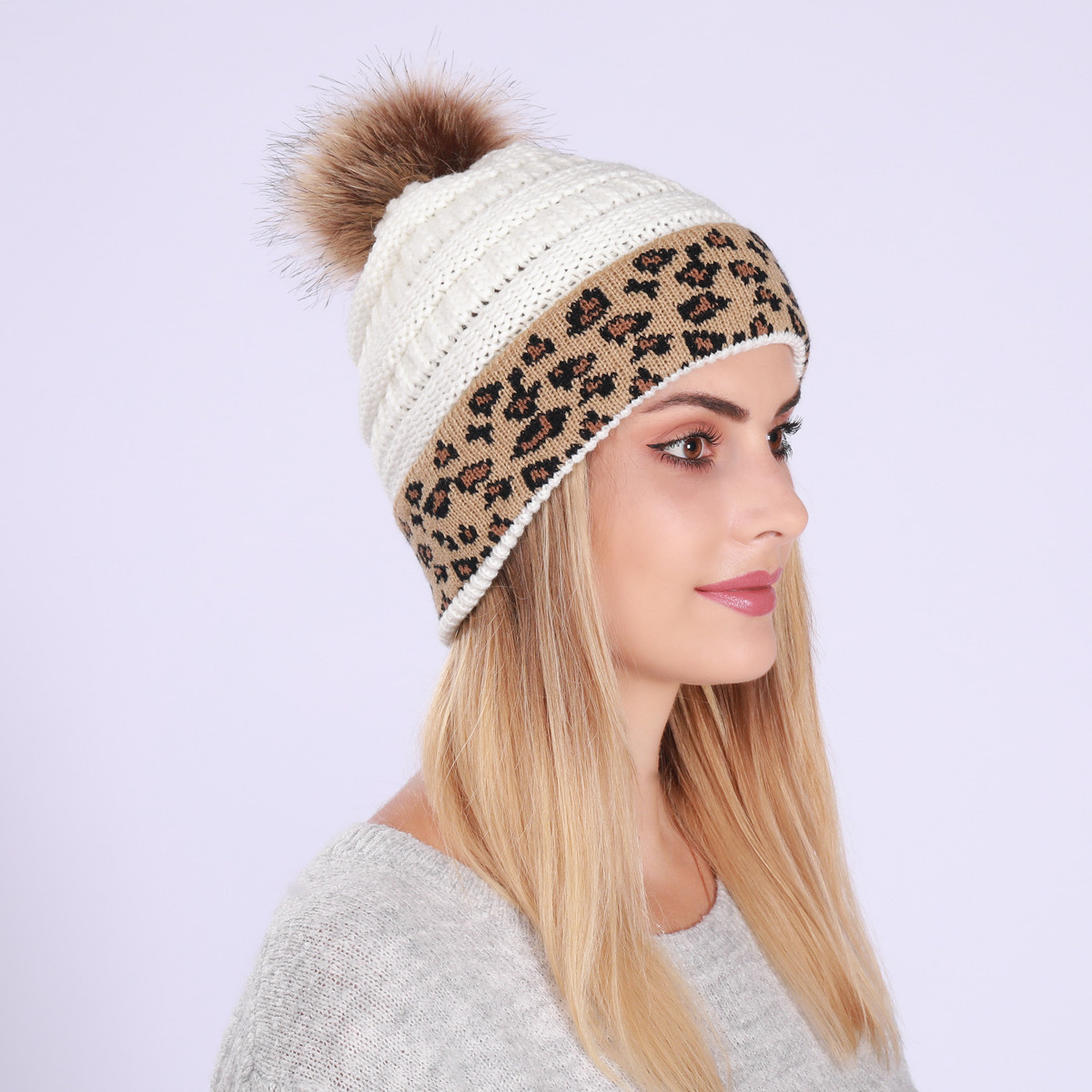 Mujeres Moda Leopardo Pompones Prensado Gorro De Lana display picture 26