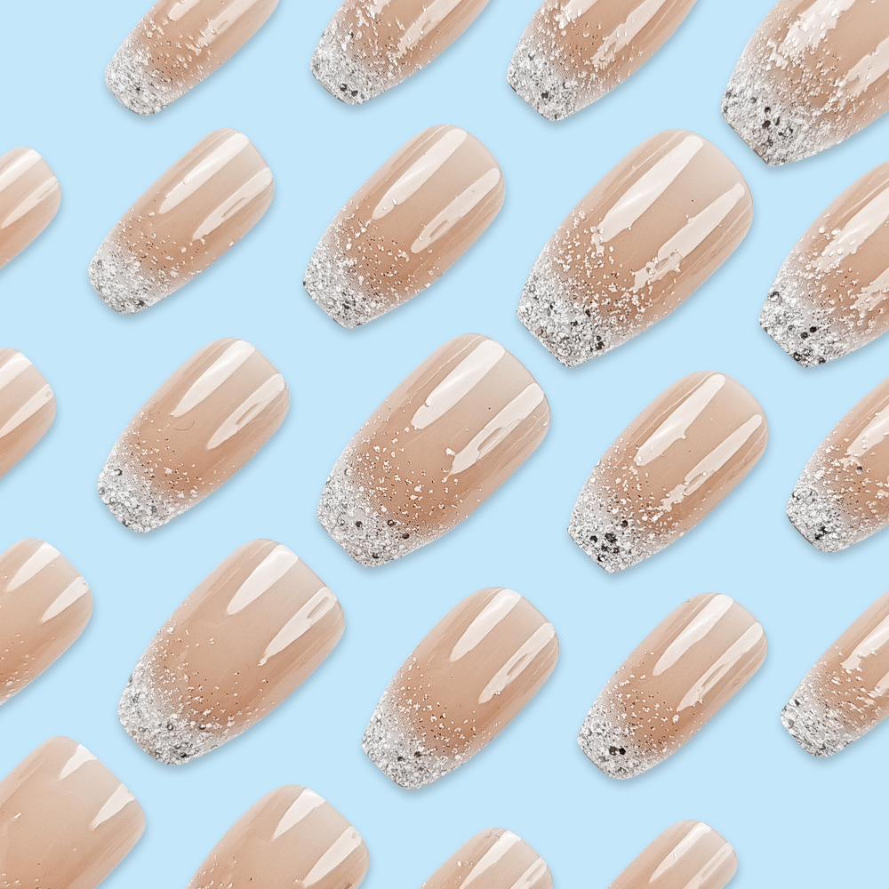 Las uñas de arte de uñas tipo ballet más vendidas en Europa y América, brillo, parche de uñas degradado blanco, armadura de desgaste simple de sentido avanzado
